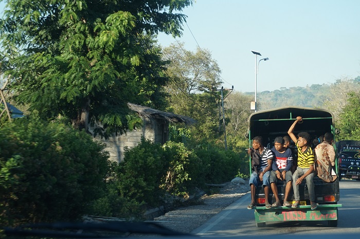 Young people go to the city in NTT / Fadhli Ilhami